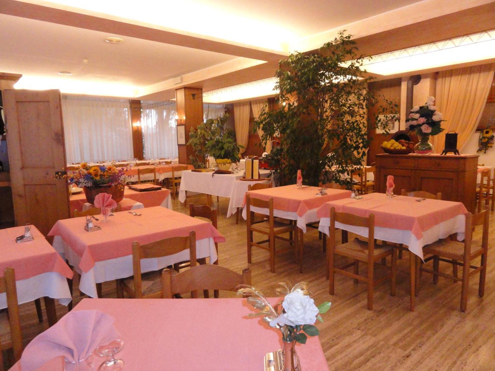 Albergo Ristorante Cima I Pra' Ponte nellʼAlpi Extérieur photo