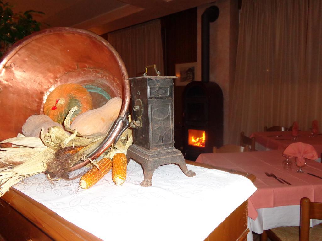 Albergo Ristorante Cima I Pra' Ponte nellʼAlpi Extérieur photo